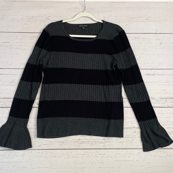 Cable & Gauge Sweaters - Cable & Gauge Ribbed Black and Gray Striped Sweater w/ Bell Sleeves, size XL